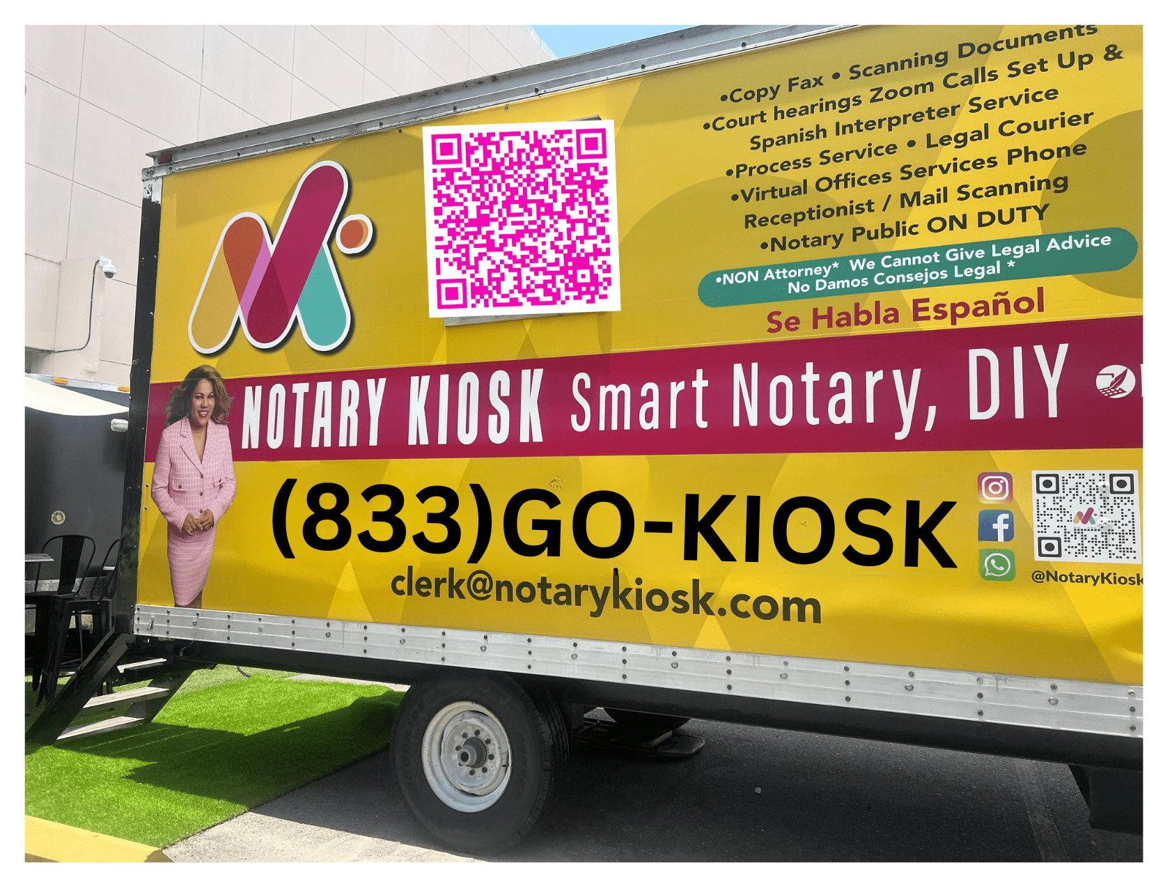 NotaryKiosk trailer - Sara Roman's mobile notary service at Tampa Courthouse